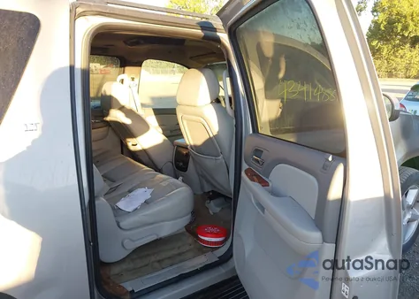 2008 Chevrolet Suburban 1500 Lt из США, поврежденный, VIN 1GNFK16378J216226